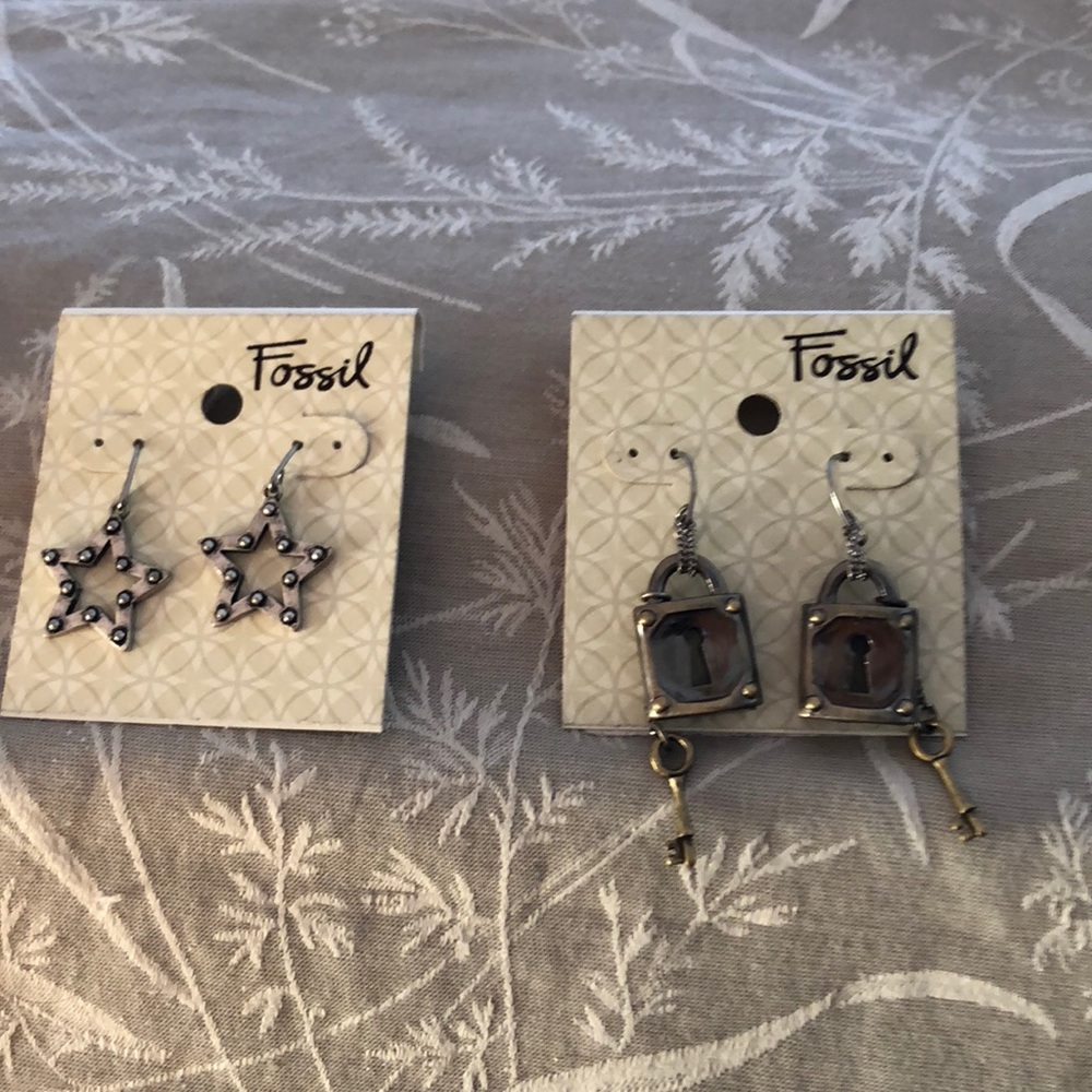 4 earrings from Fossil